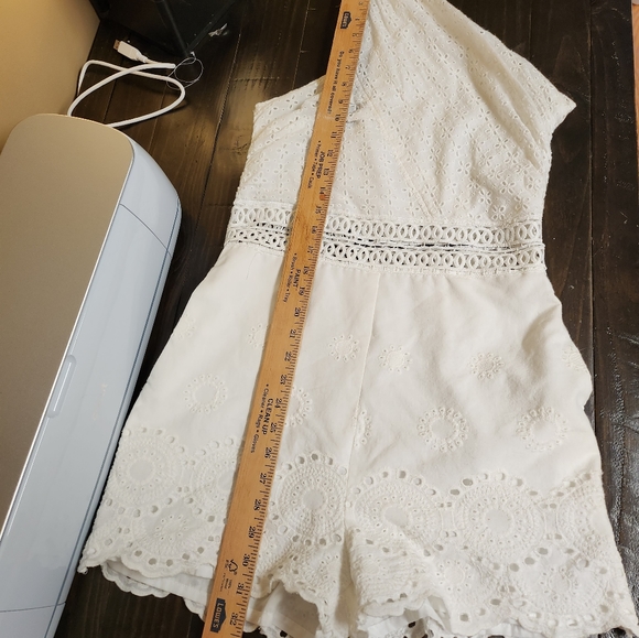 Endless Rose One Shoulder Romper - Picture 4 of 4